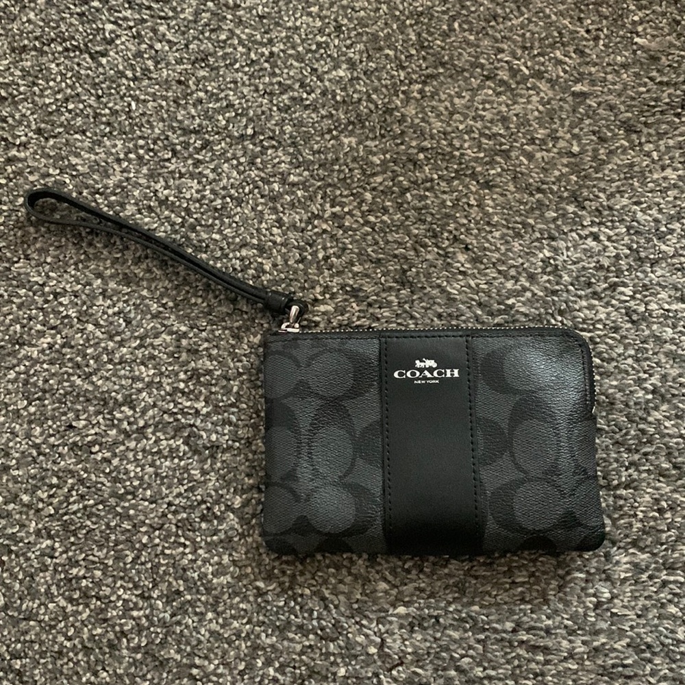 Authentic coach wristlet black logo